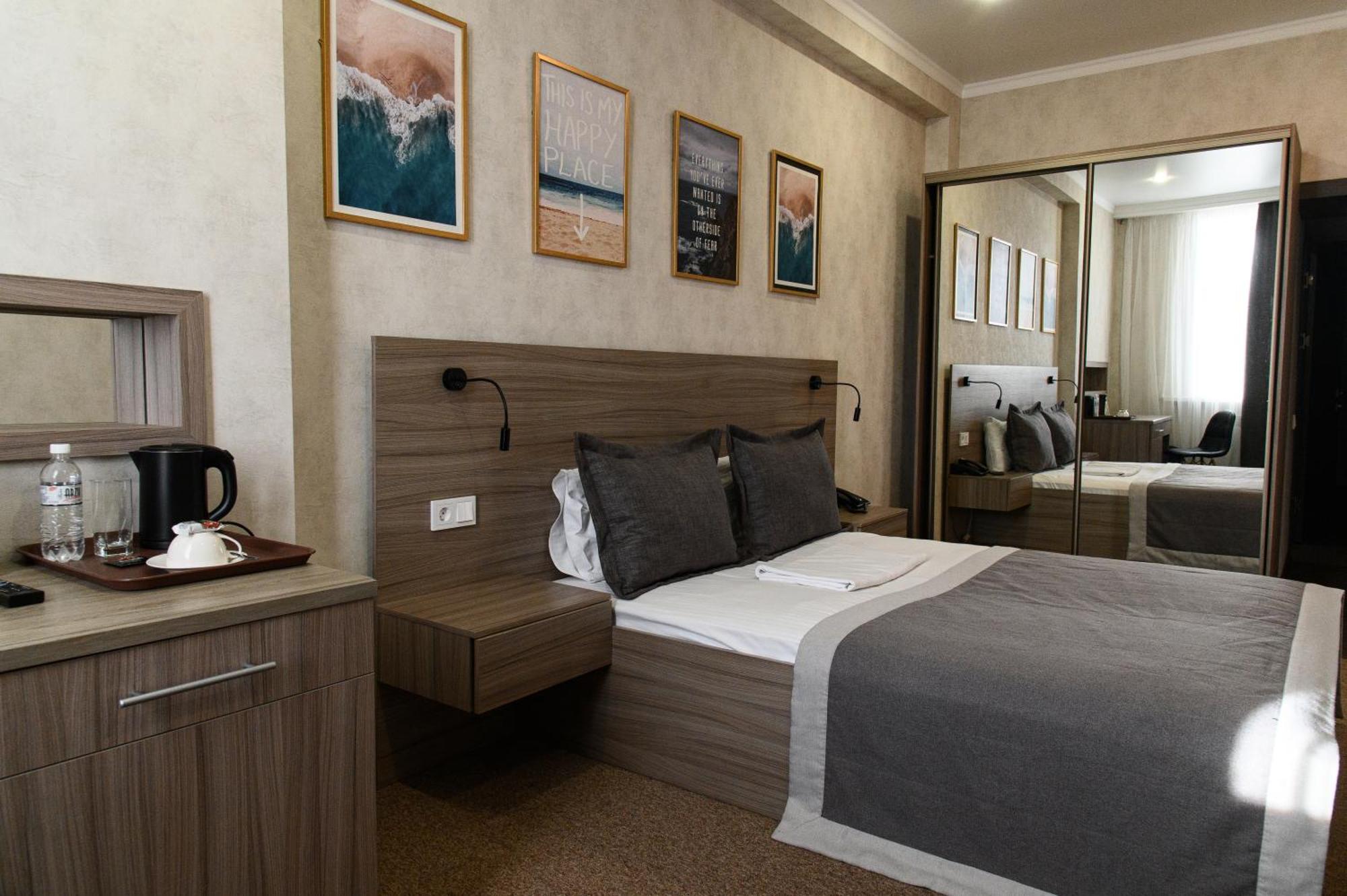 Meridian Karagandy Dış mekan fotoğraf