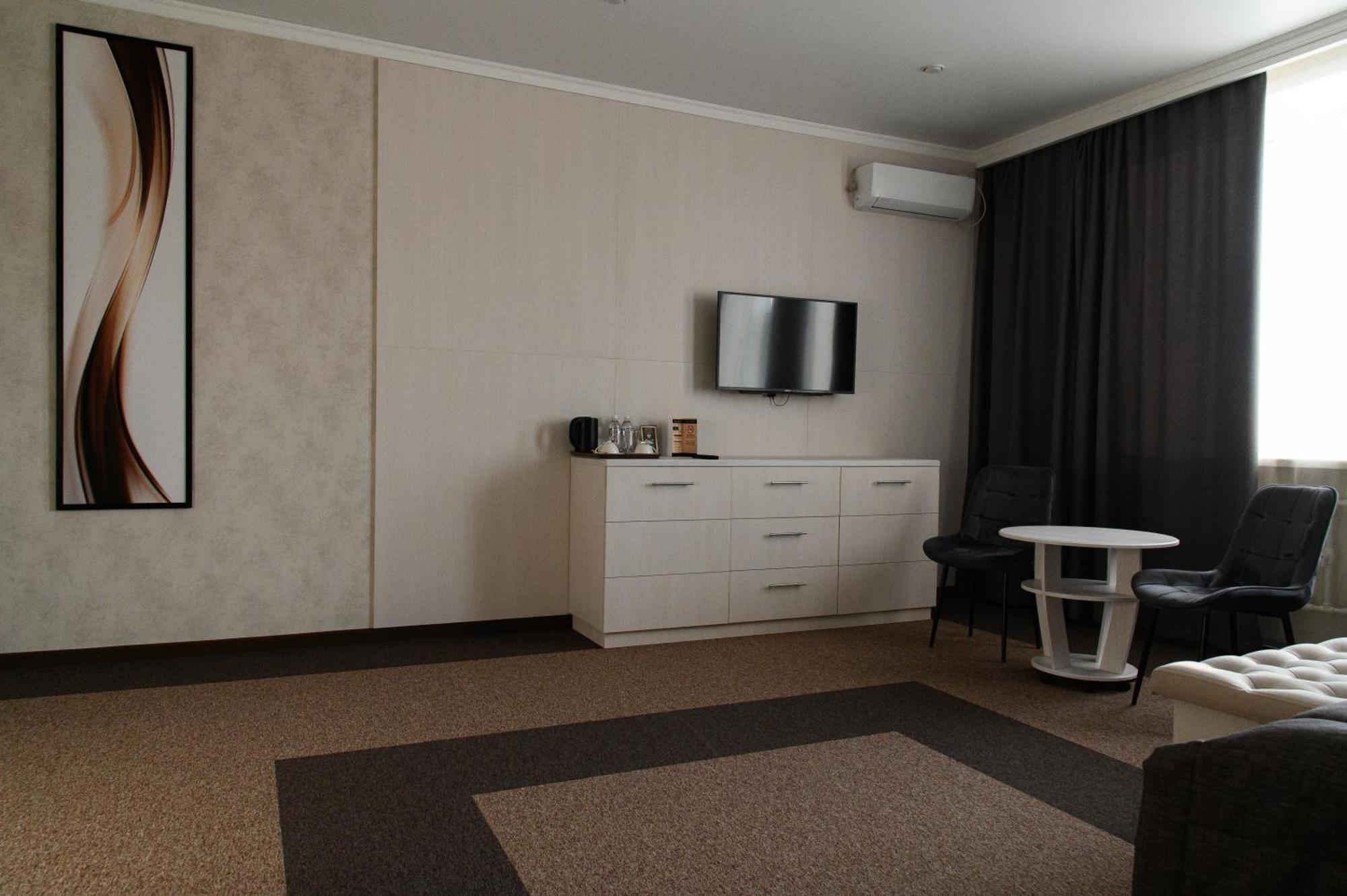 Meridian Karagandy Dış mekan fotoğraf
