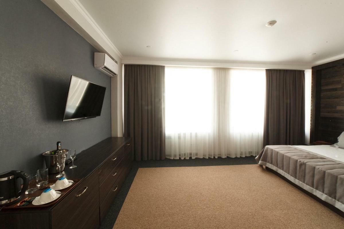 Meridian Karagandy Dış mekan fotoğraf